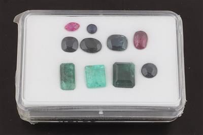Lose Smaragde u. Saphire 2 rote Imitationssteine zus. 12,80 ct - Diamanti e pietre preziose esclusivi