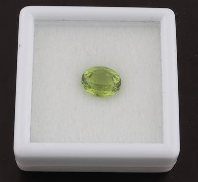 Loser Peridot 3,50 ct - Exkluzivní diamanty a drahokamy