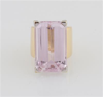 Kunzitring ca. 30 ct - Exclusive diamonds and gems