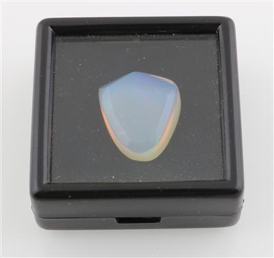 Loser Opal 13,67 ct - Exkluzivní diamanty a drahokamy