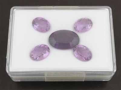 Lot lose Amethyste zus. 68,80 ct - Exklusive Farbsteine