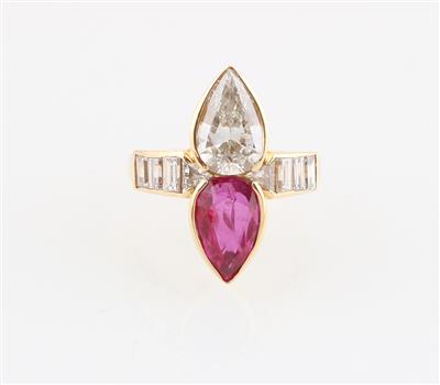 Petochi Diamantring mit behandeltem Burma Rubin - Exclusive diamonds and gems