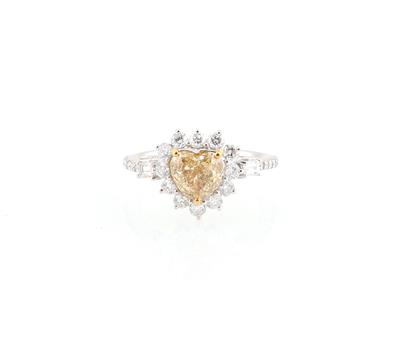 Diamantring mit Fancy Brownish Yellow Diamant im Herzschliff 1,42 ct - Diamonds Only