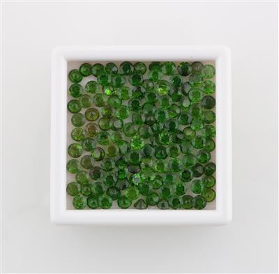 Lot grüne Granate zus.33,40 ct - Exklusive Farbsteine