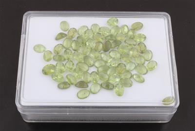 Lose Peridote zus. 55,50 ct - Exklusive Farbsteine