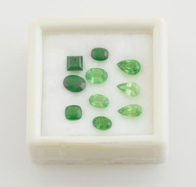 10 lose grüne Granate zus. 5,90 ct - Exklusive Farbsteine