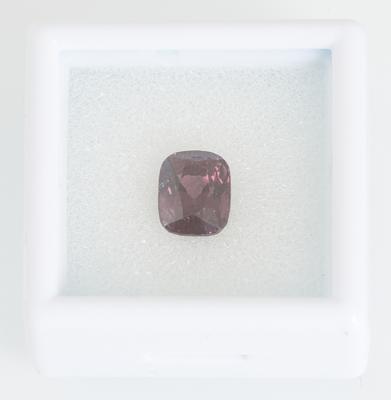 Loser Spinell 2,47 ct - Exklusive Farbsteine