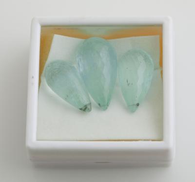 3 lose Aquamarine zus.180 ct - Exklusive Farbsteine