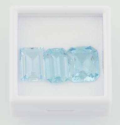 3 lose Aquamarine zus.15,70 ct - Exklusive Farbsteine