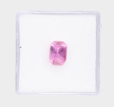 Loser unbehandelter pinker Saphir 1,53 ct - Exkluzivní šperky