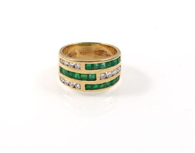 Brillant Smaragd Damenring zus. ca. 0,80 ct - Jewellery