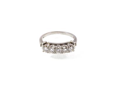 Brillantring zus. ca. 0,79 ct - Schmuck