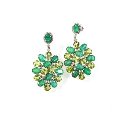 Smaragd Peridotohrgehänge zus. ca. 23,50 ct - Klenoty