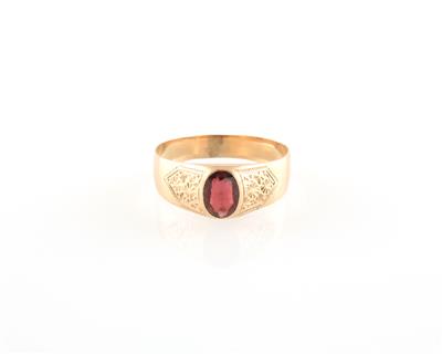 Granatring - Jewellery