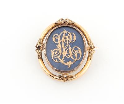 Brosche mit Monogramm - Schmuck