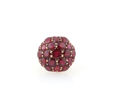 Ring mit behandelten Rubinen zus. ca. 13,50 ct - Jewellery