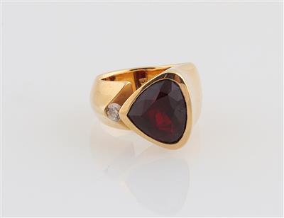 Rhodolith Ring ca. 5,61 ct - Schmuck