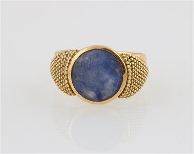 Ring mit geschnittenem Saphir - Jewellery