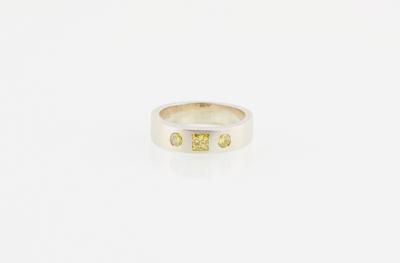 Ring mit behandelten Diamanten zus. ca. 0,60 ct - Jewellery