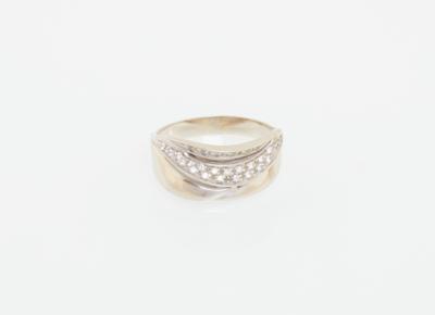 Ring mit Imitationssteinen - Schmuck