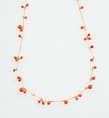 Halskette mit Korallen - Jewellery