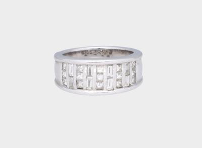 Diamantring zus. ca. 0,90 ct - Schmuck