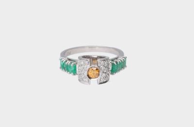 Smaragd Ring mit teilweise künstlich farbveränderten Diamanten - Klenoty
