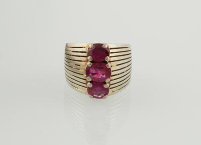 Ring mit unbehandelten Rubinen zus. ca. 4 ct - Schmuck