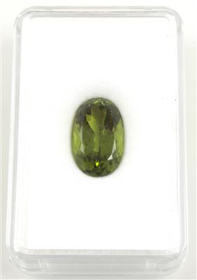 Loser Peridot 13,23 ct - Gioielli