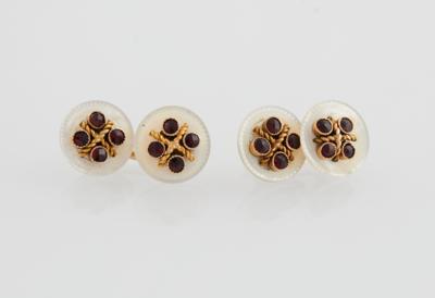 A pair of garnet and mother-of-pearl cufflinks - Orologi e accessori da uomo