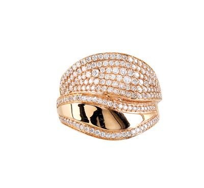A brilliant ring, total weight 1,85 ct - Klenoty