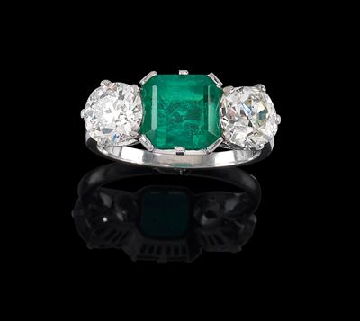 An old-cut brilliant and emerald ring c. 2.20 ct - Jewellery