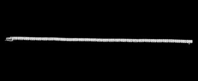 A diamond bracelet total weight 2.80 ct - Jewellery