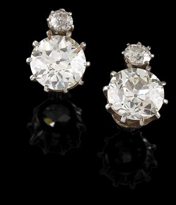 A pair of diamond ear studs total weight c. 3.40 ct - Jewellery