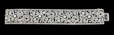 An Art Deco diamond bracelet, total weight ca. 22 ct - Jewellery