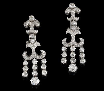 A pair of diamond ear pendants, total weight ca. 3,40 ct - Klenoty
