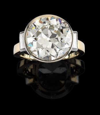 A diamond ring, total weight ca. 7 ct - Klenoty