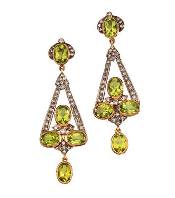 A pair of brilliant and peridot ear pendants - Klenoty