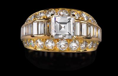 A Cartier diamond ring total weight c. 4.56 ct - Jewellery