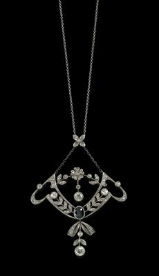 A diamond and sapphire necklace - Jewellery