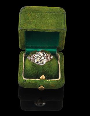 A diamond ring total weight c. 3.8 ct - Klenoty