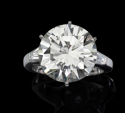 A brilliant solitaire ring 8.79 ct - Klenoty