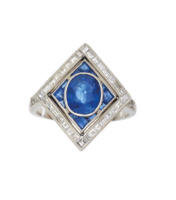 A diamond and sapphire ring - Jewellery