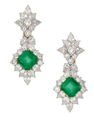 A pair of diamond and emerald pendant ear clips - Jewellery