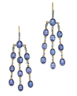 A pair of tanzanite ear pendants, total weight c. 25 ct - Klenoty