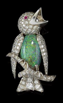 A brilliant brooch in the shape of a bird, total weight c. 2.50 ct - Jewellery