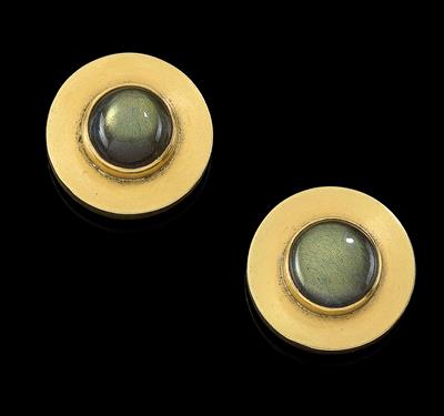 A pair of Elisabeth Jesus Defner magnetic ear clips - Klenoty