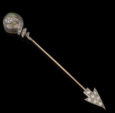 An Oriental pearl brooch - Jewellery