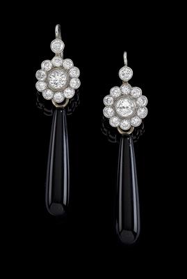 A pair of brilliant and onyx ear pendants - Gioielli