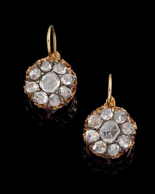A pair of diamond earrings, total weight c. 2 ct - Klenoty